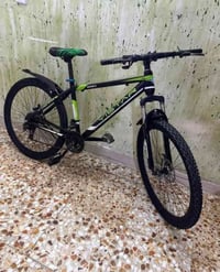 عندي بايسكل حجم 28 السعر 60 مكاني بغداد جميله