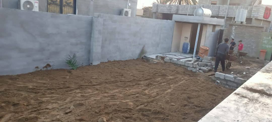 السلام عليكم يوجد كادر عمل داخل الشرقاط   والرزق على الله أي شقل نشتقل 

تفليش حائط 
تعديل حدائق
تصفير بيوت 
تصعيد سمنت 
رش بيوت 
فرش حجر
تنضيف بيوت من جص
نشتغل مانع رطوبه 

ومتواجد عل فيس اتصل ودلل وهاذه رقمي 
*********** و.الله حي الجميع  تعليق الماعندو شي
