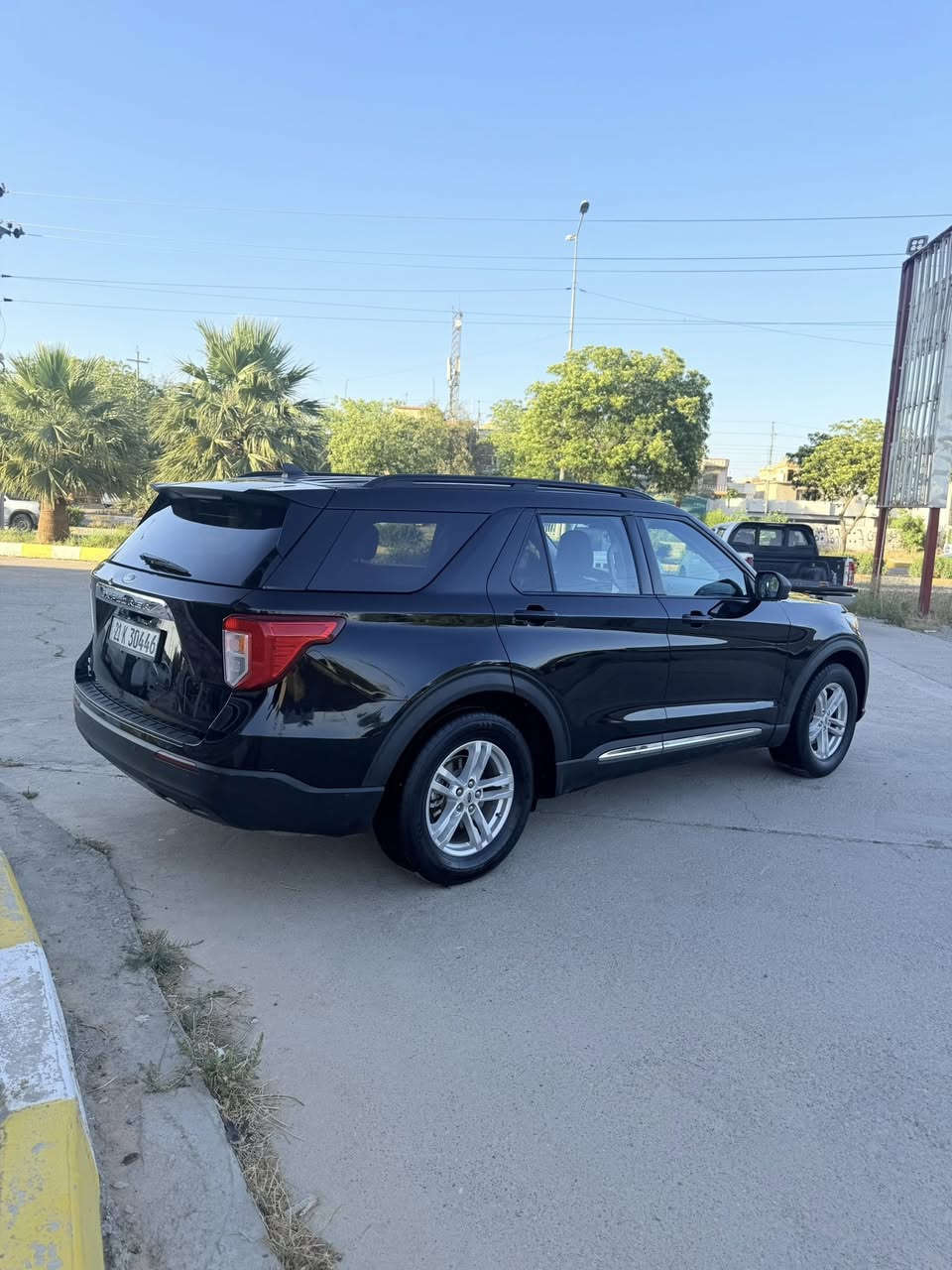 Ford Explower كلين
فورت اكسپلور 
موديل2021 
مواصفات xlt
دبل اكسل(فور ويل)ضد التزحلق 3 مقاعد 💺 تبريد مركزي ڤوليوم تحديد سرعة 9 مود للسياقة اوتو هولد گير ماوس كوشن جلد وكهرباء وبارد وحار صندوق كهرباء ⚡️ بريك كهرباء لايت اوتو وزينون لايت ليد خط الشارع ورادار وكاميرا وحاسة بدون صبغ فقط قطعة وحدة بارد موجودة صورة السونار رقم وسنوية جديدة بشرط تحويل ووكالة 
مكان:كلار
سعر:225$ ومعاملة 
***********

Foord Explowar  كلين 
فورت اكسپلور 
موديل :2021 
موصفات xlt 
ده بل اكسل دزه خليسك 3 ريز كوشن تبريد مركزي فوليوم تحديد سرعه 9 مودي ليخورين يوتو هولد گير ماوس 
كوشين جلدو كاره باو سارد و گرم 
سندوق كاره با بريك كاره با 
لايت ئو تو و زينون لايت ليد 
ختى جاده و رادار سيسته مى كار پله ى 360 ده ره جه رادار و كاميره و حاسه بي بو ياخ يه ك په له ساردى هه يه سونه رم داناوه 
ره قم و سنوى تازه يه شرت تحويل و وه كاله 

شوين كه لار
225 $معامله
***********
