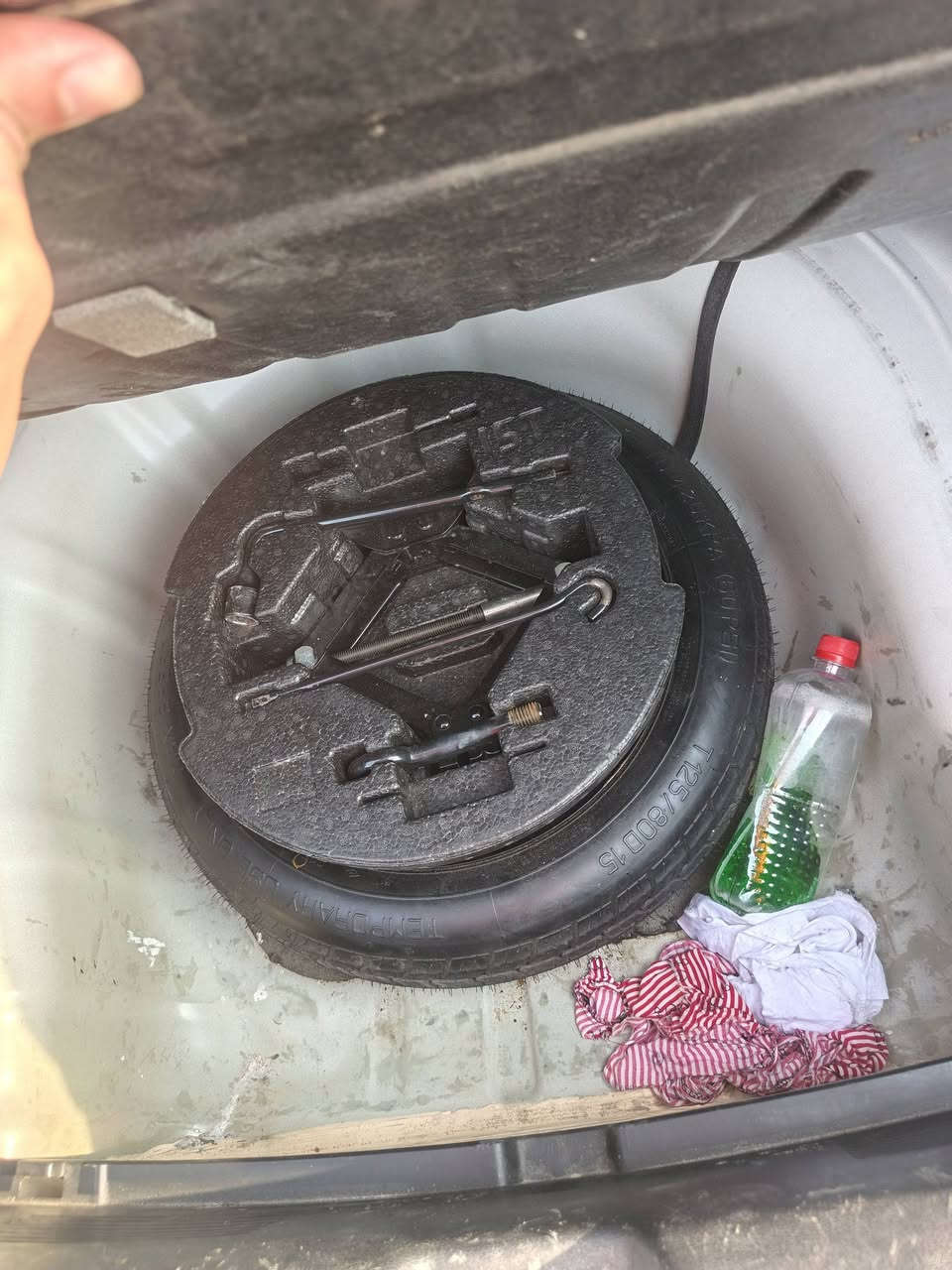 فورتي موديل 2019  نضيف داخل كلين فقط شبر بل بوند وضع شركه لباقي محرك 2000 دوش ما مفتوح وضع شركه مسويلها ادامه كامله باتري جديد دسكات طخم كلو جديد ماشيه 70 فقط السعر 142 ***********
