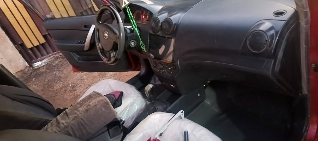 افيو موديل 2007 خليجي توماتيك رقم بغداد الماني سنويه 26 هيئة غرامات صفر محرك وكير شرط شرعي بلموصل شرط الوكاله والتحويل كوبون بيها شاشه قفل مركزي دمام صوت سياره جاهزه بيها مكانات معجون بدون دواخل السعر 52 وبيها مجال الاتصال علرقم ***********
