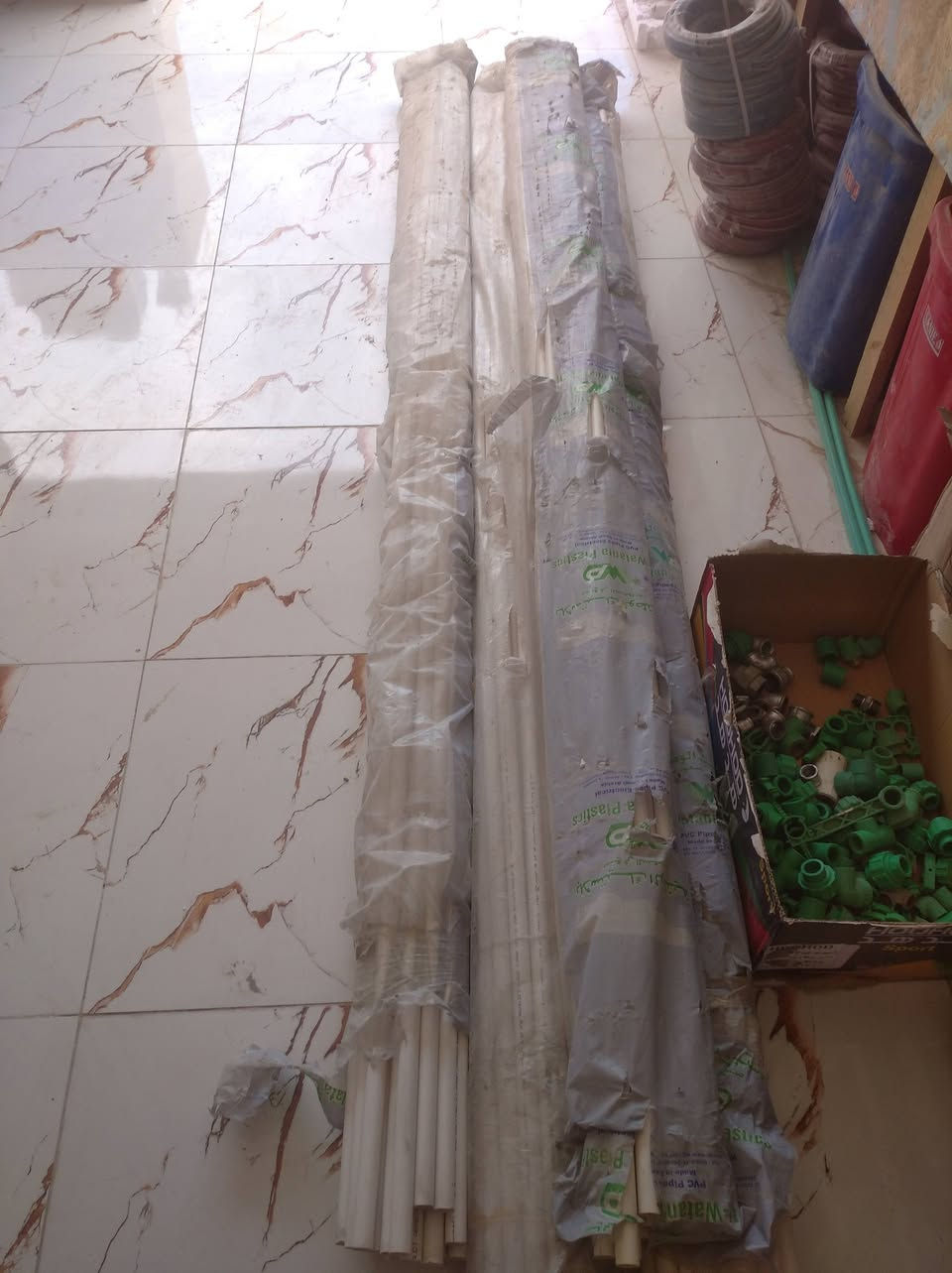 السلام عليكم يوجد جكشن بسعر مناسب جداً اقل من سعر الجمله يوجد توصيل داخل النجف (وبسعر 1.500) يوجد جمله ومفرد بواري تأسيس كهربائيّ البيع بسعر مناسب جداً اقل من سعر الجمله يوجد توصيل داخل النجف( بسعر الف دينار) البوري الواحد يوجد جمله ومفرد رقم التواصل ***********
