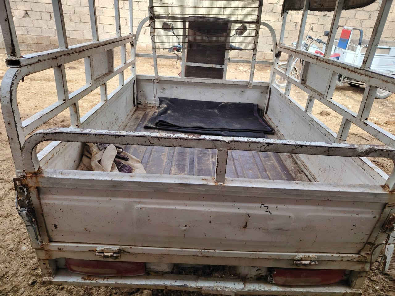 سلام عليكم ستوته للبيع الموديل 2016 عليها محرك 23 ستوته رقم سنويه***********
