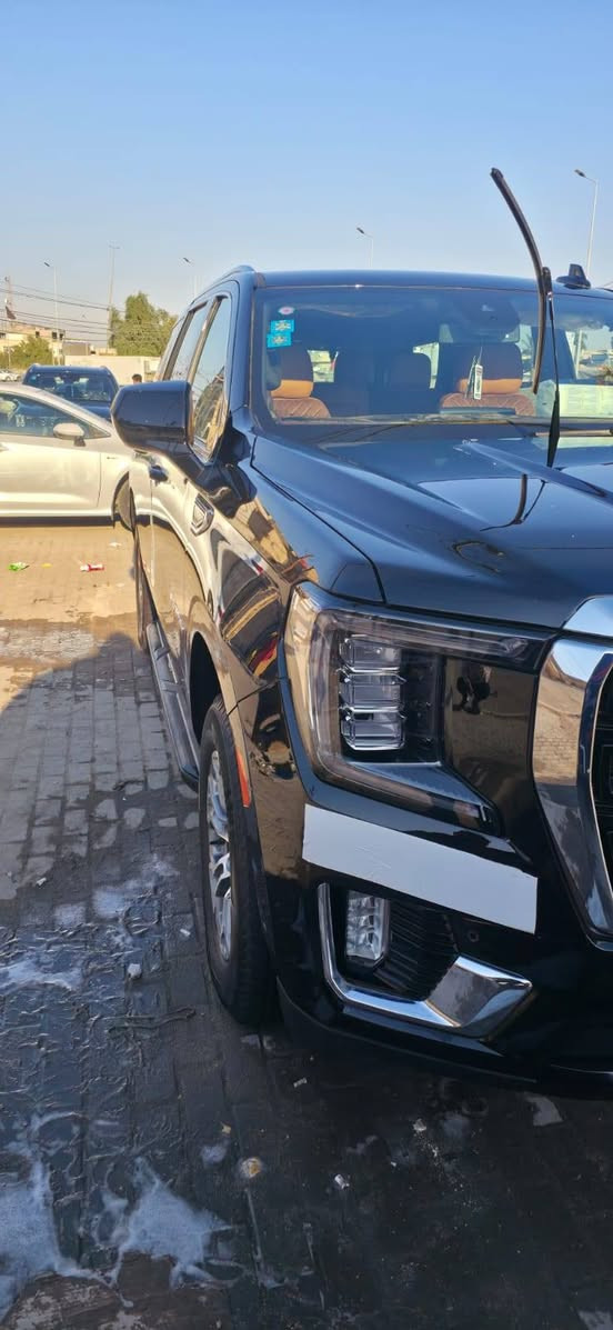 جمسي يوكن وكالة المنصور (كفالة عامة) مغلفة PPF بالكامل موديل 2024 فئة SLE خليجية ماشية 20,000K.M
باسمي رقم بغداد هزة جديد بعدها توني سويتها السيارة جديد بمنى الكلمة
المواصفات
كشنات كهربائية للسائق والراكب
شاشة كبيرة
جنطة كهرباء
بصمة ابواب عدد 5
حساسات بالمري مع تسخبن
رادار
حساسات خلفية وجانبية
ويل حجم 18 كروم 
مانع تصادم وهواي مواصفات بيها مواصفات SLE معروفة
السعر 54,000$
يعني 5 شدات و 40 ورقة
وبيها مجال للشراي
***********
