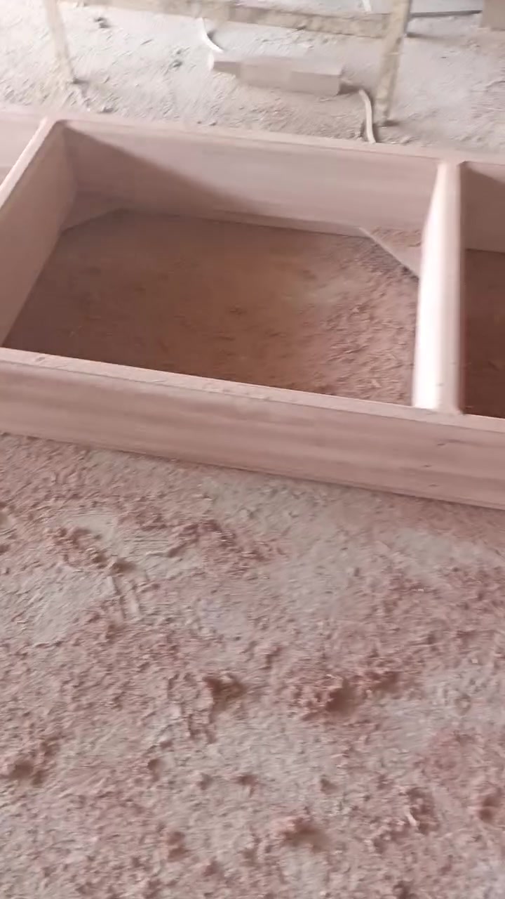 معمل نجاره  
ابواب خشب صاج جراجيب 🚪 
وبأنسب الاسعار 💥 
نجف حي الحرفين
***********
