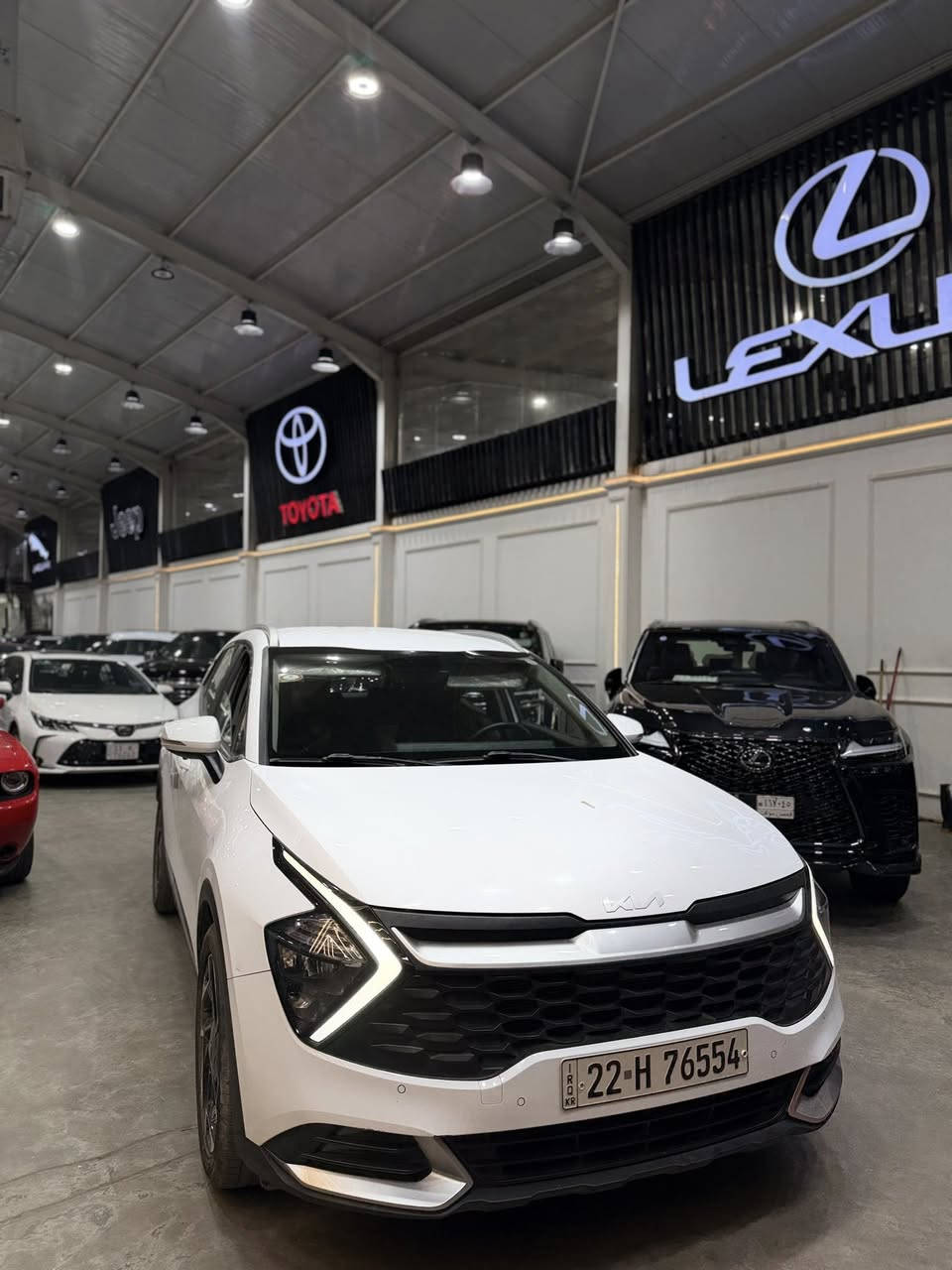 كيا سبورتج 2023 
ماشية 66 الف كيلو 
كراسي كهرباء
كشنات تدفئة
ستيرن تدفئة 
كامرة خلفية
حساس امامي خلفي 
بدون صبغ بدون بارد بيهة فقط ركن الدعامية الخلفية 
مكان السيارة بغداد الكاظمية جكوك 
السعر  20,500 وبيهة مجال بسيط 🔥🔥
***********
