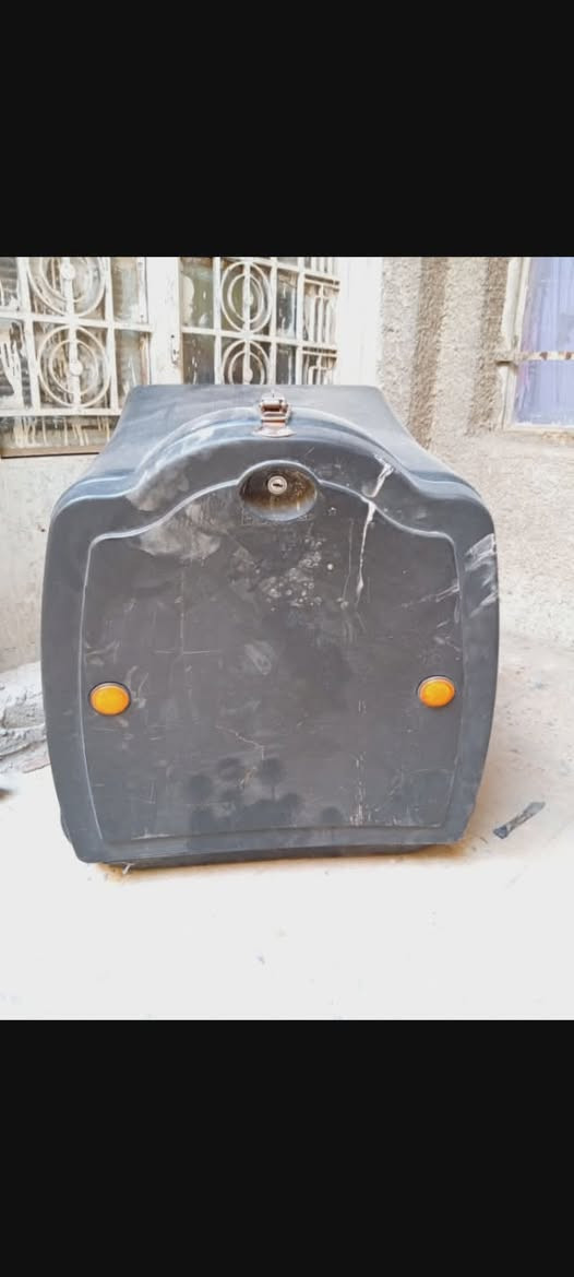 ثنينهن ب50 الف قفل فول نضافه بس غسل 
عنواني بغداد الحريه
رقمي ***********
