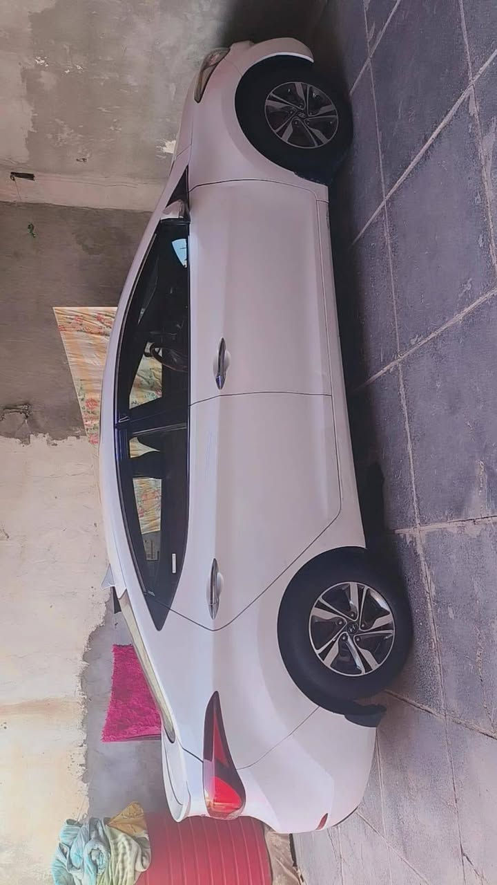 النتره مديل ٢٠١٥ سياره جاهزه من كلشي سايره مفوله  جاهزه مكينه كير حداديه تبريد  تخم تاير كله جديد  سياره تخبل مكان سياره بصره كرمت علي سياره بسمي  الشراي يتصل ***********
