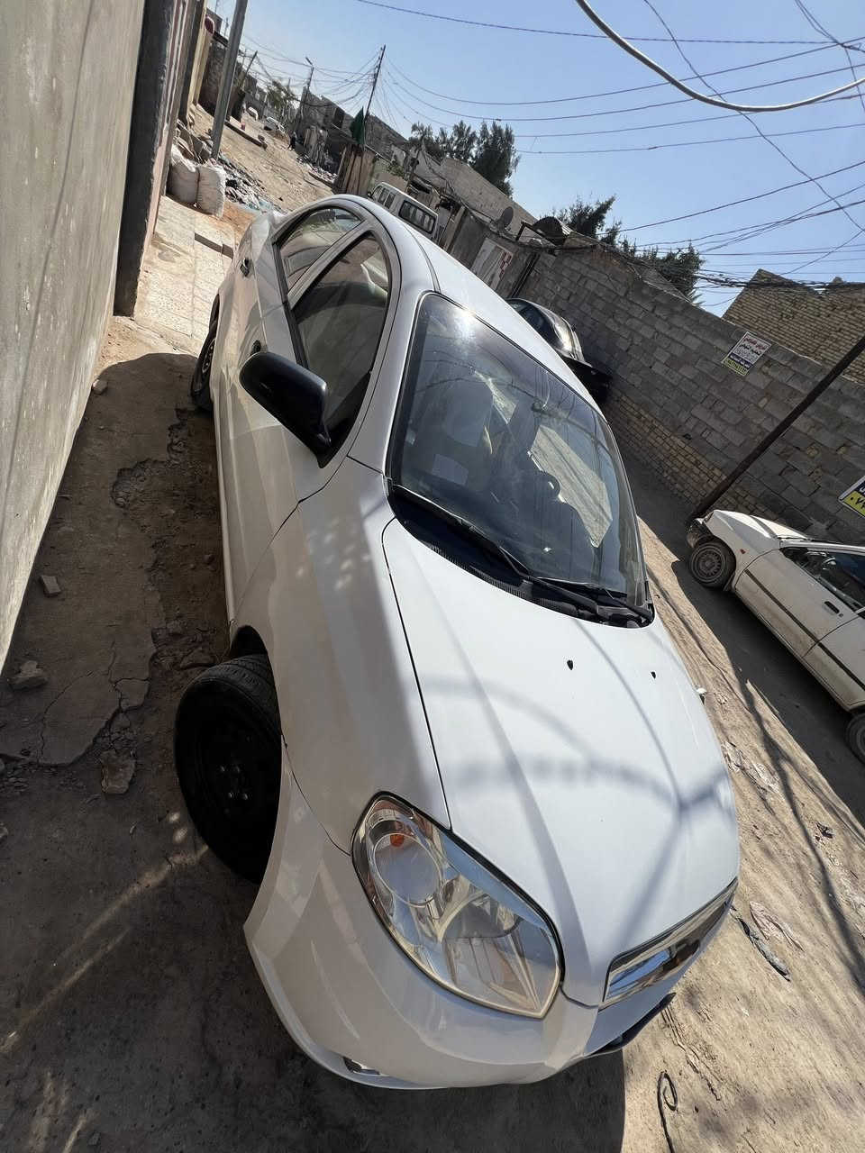 بسم الله الرحمان الرحيم سلام عليكم للبيع افيو مديل 2009سياره خير من الله مكينه جديده تخم تاير جديد داخل ودوشمه جدد السياره بسم مداول ثاني يوم   السياره اصل لون اصفر وتغير لون ابيض خصوصي سياره كفاله من الضربه مكان السياره النجف للستفسار ***********
