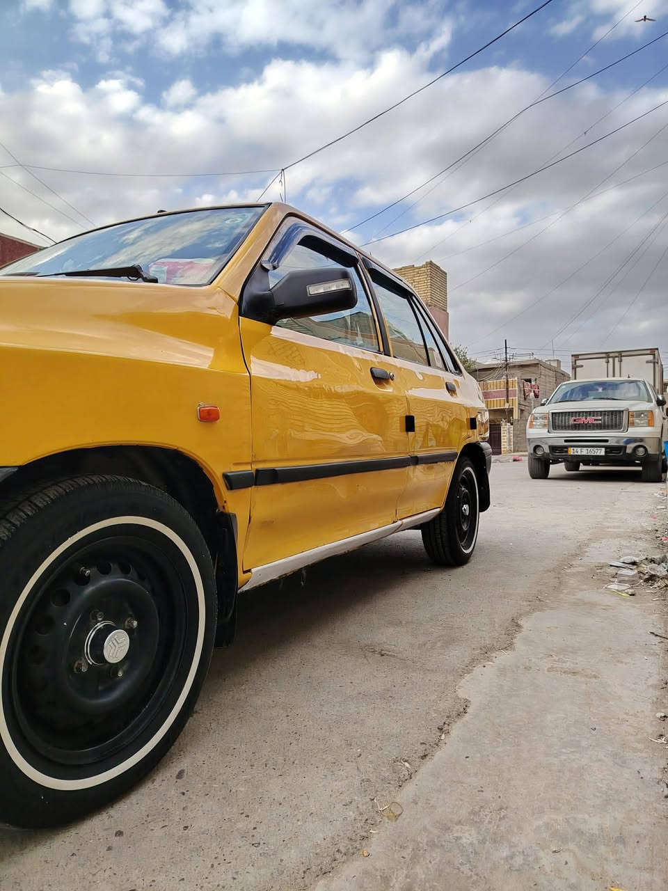 السلام عليكم من رخصة مدير الكروب سايبه موديل   2015 سياره كلش نضيفه مال جناي مكينه وكير زيرو تبريد ثلج تخم تاير جديد باتري والكهربائيات  غرفة جديدة شاشة ريمونت تحكم حتى الصندوق سيارة مابيها خياسات بيها جاملغ مبدل فقط سنوية ٢٧ هزه جديده ارقام انكليزي غرامات مصفرة صار عشر ايام هيئه مصفرة نريد تحويل مباشر عقد مروري 
السعر..٣٦ بيها مجال للي يحول 
العنوان.. بغداد نهاية الشعب قرب ساحة سلام قرب السده 
رقم الهاتف..***********
