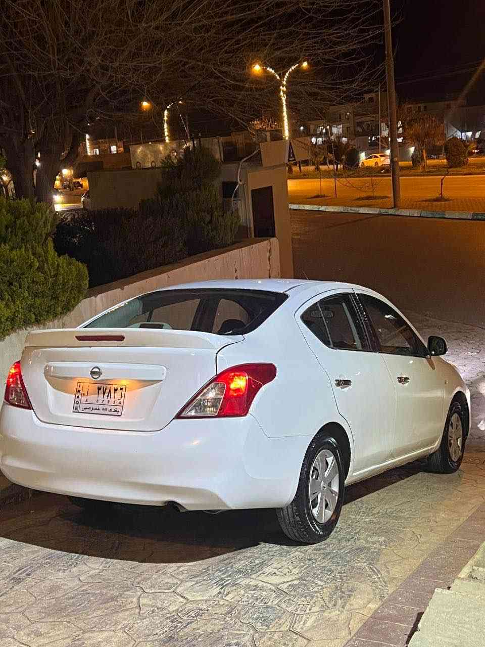 نیسان سەنی لاکشمیبای 2014   بڕاوە بڕاوە 🤍📦
سەیارەکی زۆر کەم مەسرەف 
بڕاوەی دوبەیە کامل کامل مەسرەف کراوە
گیررو مەکینە بەشەرت
توندو تۆڵی بەشەرت
برێک بەستراوە 
تەبرید بەشەرت 
پشتو پێش کەپس 
سقف بەشەرت 
زۆر جوانو بێ مەسرەفە    
نرخ٤٣ گەڵاو مەجال  
شوێن -ڕانیە- 
ژ.م ***********
***********
ڤایبەر واتسەئپ

43گەلاو مەجالێکی کەم Singapore
