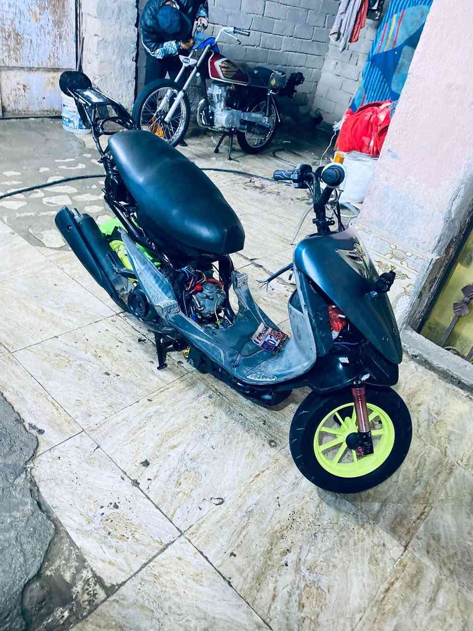 السلام عليكم..
دراجه ماكس منغولي للبيع مزوده 

دراجه نضيفه بمعنه الكلمه 

محرك 55اول فتحه اله 
دراجه نكره سلف كلجات رياضي 
دراجه من طول كلها مزوده  
كله اصلي 
دراجه شلعه تاكل الكاع ومعدل
مكاني ناصريه مركز السعر خاص


**إذا كنت صاحب هذا الإعلان وتريد حذفه لأي سبب، رجاءا أرسل رسالة إلى الدعم الفني**