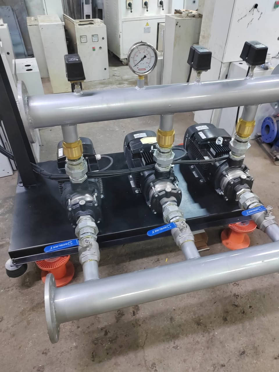 يتوفر لدينا افضل المضخات ومن ماركات كراندفوس وفرانكلين وساير وعمل سيت مضخات ثنائيه ثلاثيه ومع لوحات متغير السرعه بمواصفات عالميه
وشركه بروسك الموزع الرسمي. العراق أربيل فلكه باز هاتف ***********
***********
