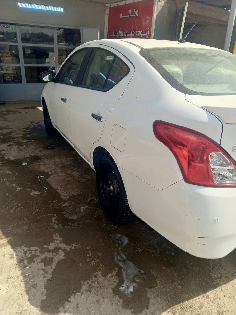 نيسان سني مصري موديل 25 شمالي السعر 130وبيها مجال حق الجيه المكان بغداد ***********
