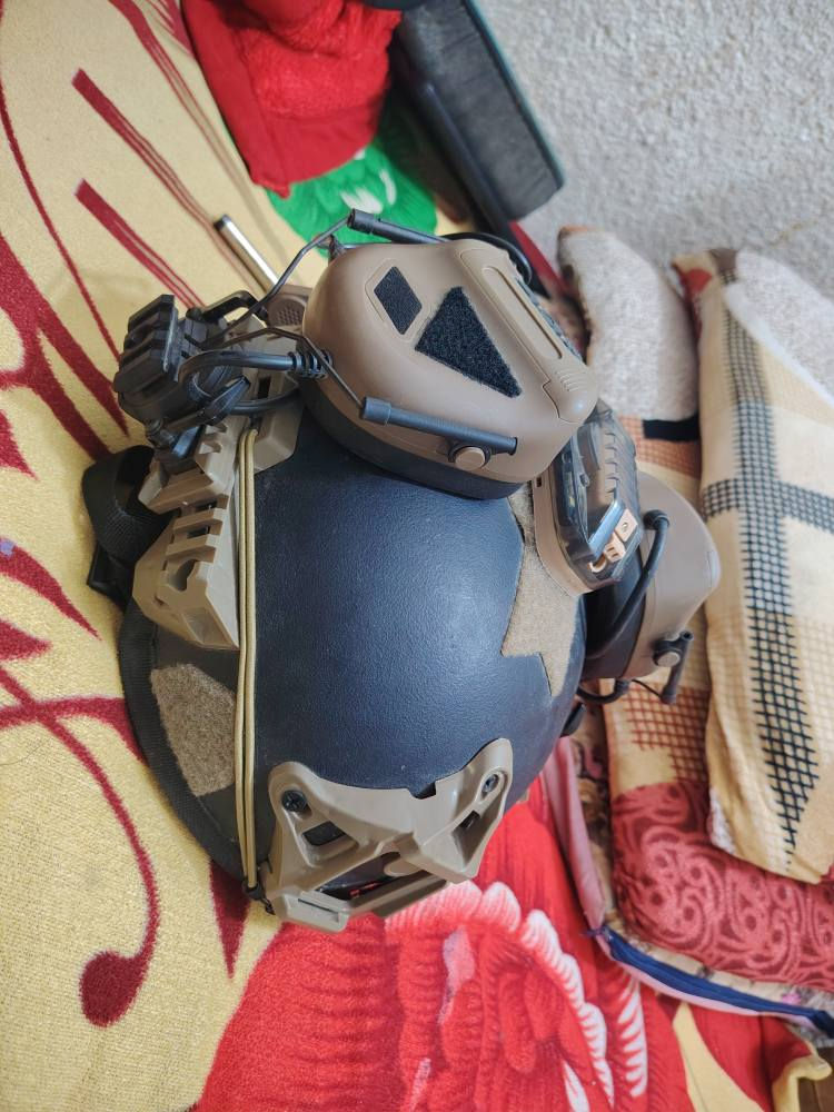 بلازمة سمارت حجم 55 الد فقط عطلان بيهة 250 الف + خوذة اصلية 75 الف + بلي وان جديد كامل ملحقات 40 الف الشراي يتصل ((***********)) عمارة, ميسان
