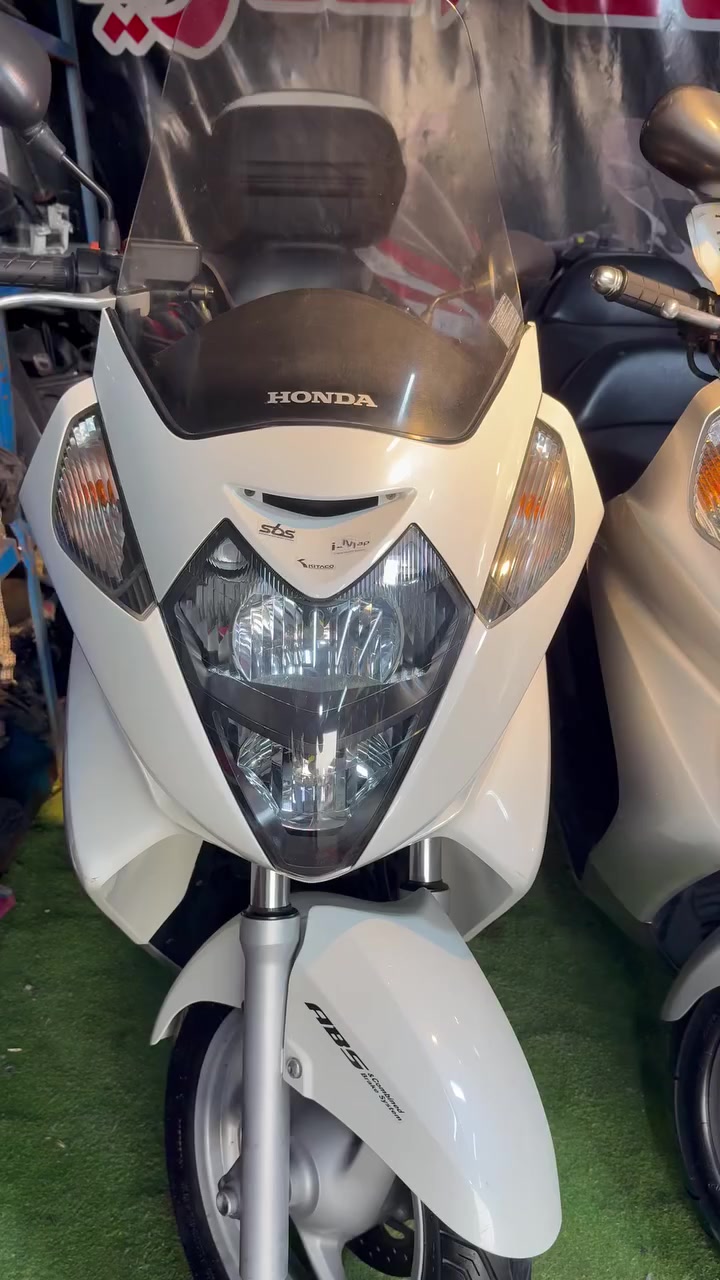 تحيه حب وحترام الى كل عشاق السلفر ونج
متوفر سلافر 400$600
كل الدراجات شرط الظمان 
اخوكم علي مدلل
مكان مدينه الصدر قطاع 41 
اخوان تبدي السعار من 20 الى 30 
حسب مواصفات ورنبه 
***********
