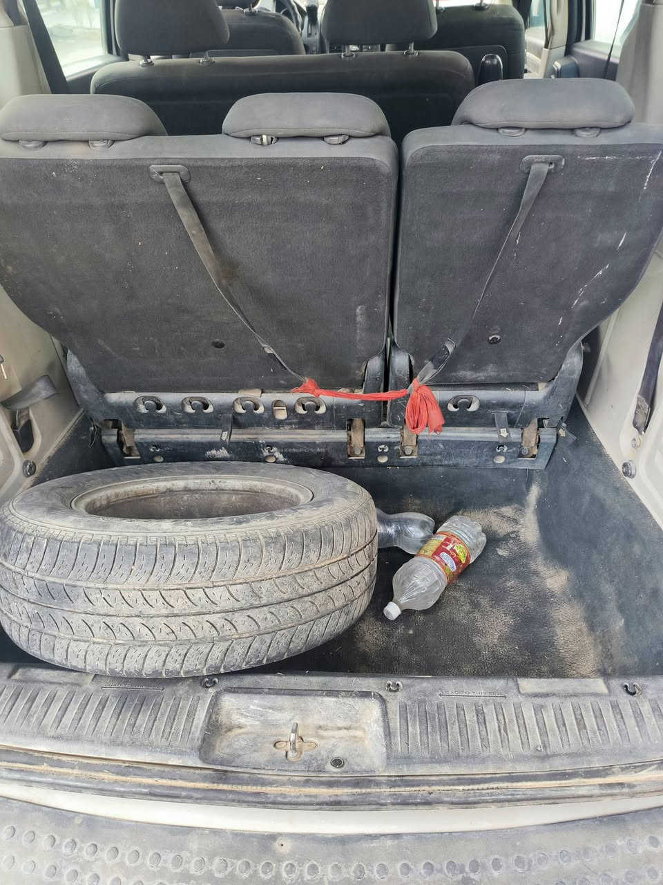 دوج كرفان موديل2008 محرك 3300لون سلفر تبريد ثلج قطعة وحدة رقم ديالى خصوصي السعر 85وبيه مجال***********
