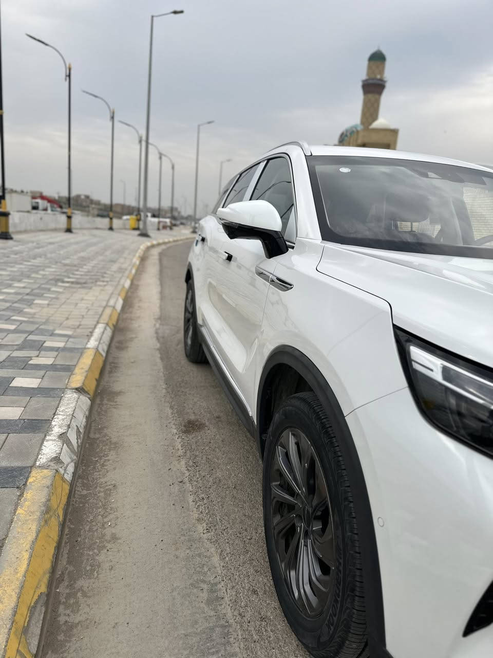 للبيع 

BAIC BEIJING. X7 
ممشاها 3650 زيروو
محرك ميتسوبيشي 1500 تيربو
الگير من شركة ايسن اليابانيه 
نظام التعليق من شركة مرسيدس بنز 
كامرات 360 درجة
تدفئة تبريد كشنات وستيرن 
كشنات جلد 
اضاءة مخفية بالدشبول مع الأبواب 
جنطة كهرباء 
ثلاث شاشات 
شاشة دشبول وشاشة للتحكم وشاشة تبريد 
مكان السيارة واسط (الكوت)
السعر 210$ قابل للتفاوض 
رقم الهاتف 
***********

