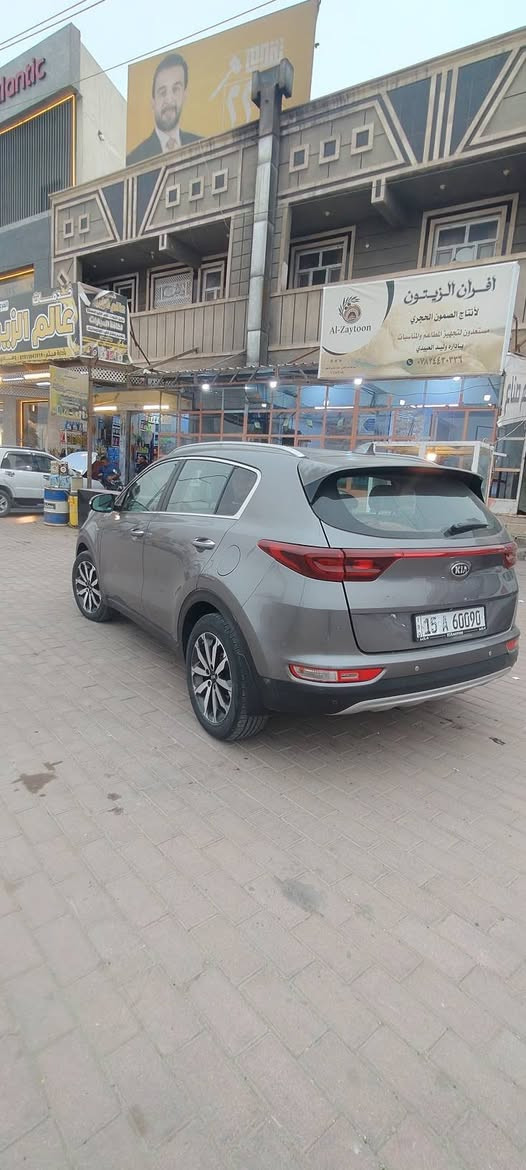 السلام عليكم
سبورتج وارد امريكي 2019
ضرر صندوك وجاملغ خلفي
البنيد والقمارة بيه جراد ورصعات تتعدل عالبارد
فور ويل سياره جديده ونضيفه ماشيه 93000 الف ميل
سنويه ورقم جديد تنتهي2031
السعر 150 للأستفسار خاص او رقم الهاتف
***********
