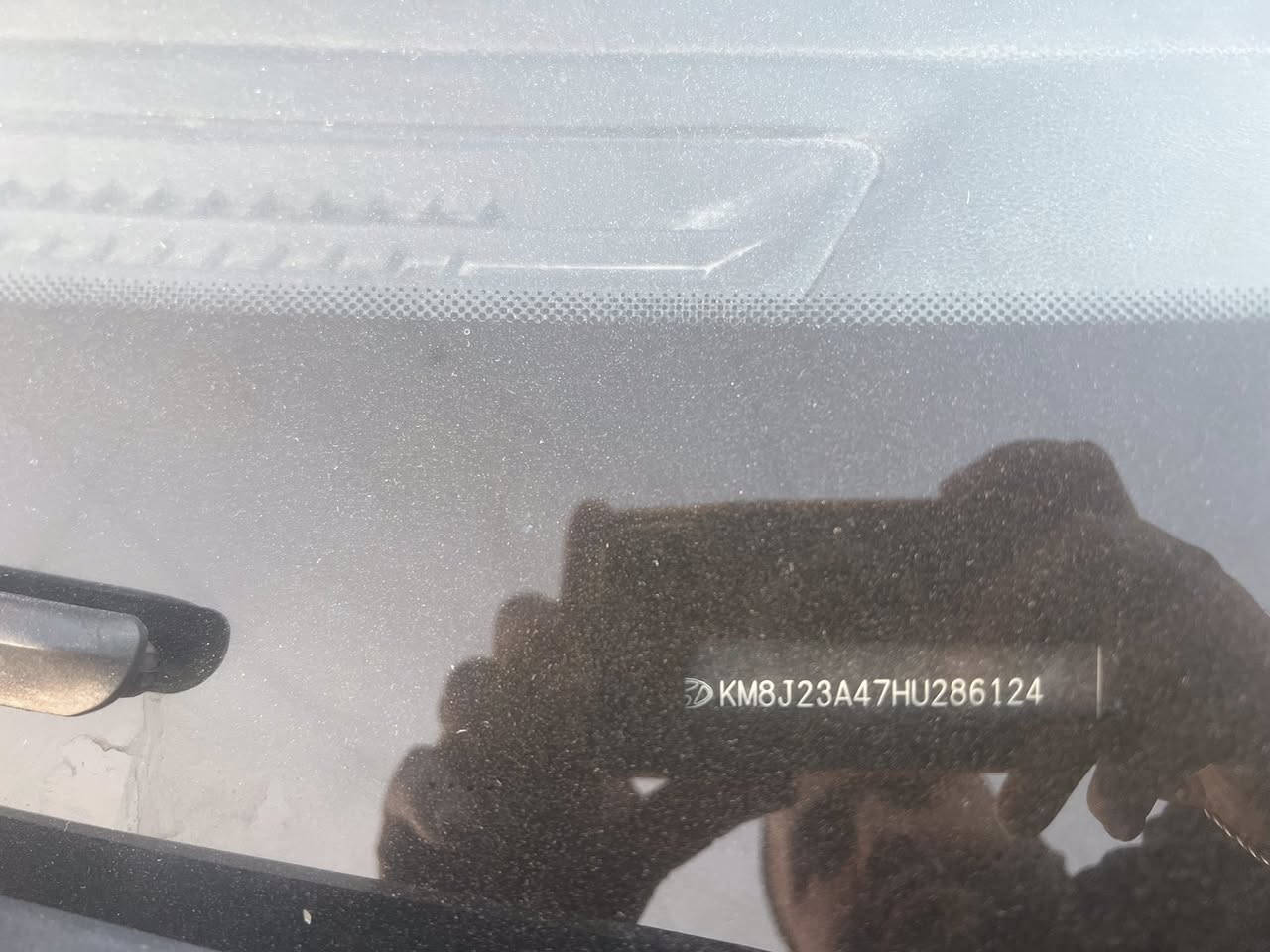 السلام عليكم توسان 2017 وارد امريكي حادثها جاملغ امامي وجاملغ خلفي رقم بغداد بسمي محرك 2000 مواصفات عاديه سعر 140 وبيها مجال بسيط مكاني بغداد الدوره ***********
