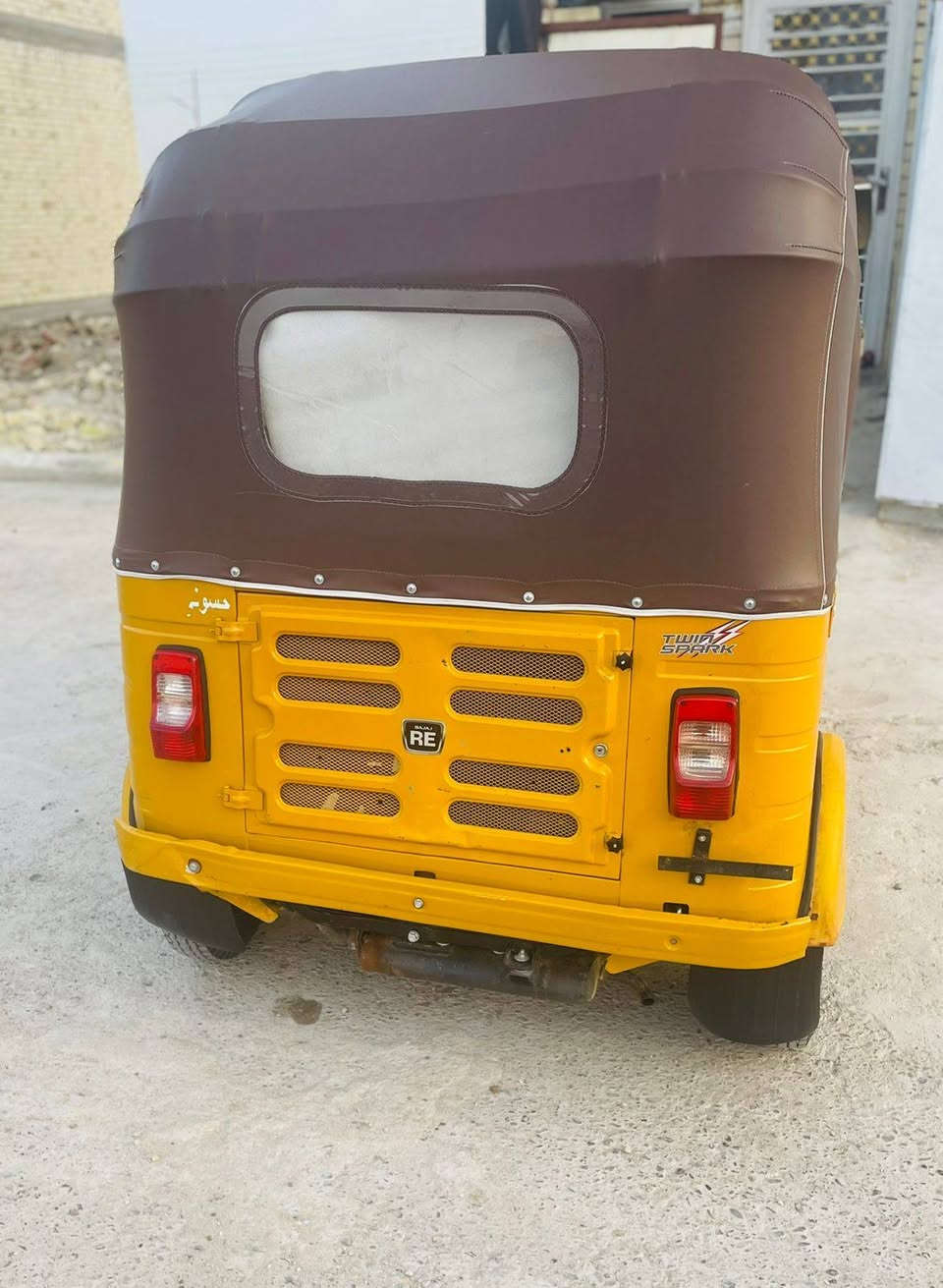 تكتك 20 رقم وسنويه نكليزي تكتك خير من الله تجي وشوف مثل البصوره مكان بغداد مقابيل  سوك حي النصر السعر 7 وربع الرقم ***********
