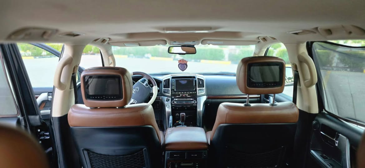 تۆیۆتا لاندکرۆزر 2015 مواسەفات VXR
 220 هەزار ڕۆشتوە 
ناوخەنەی کوشن تەبرید و
 خەزن سنوق شەفت و جەنگ
 هەرچوار درگابەسمە سێ
 شاشەی بیلاد گیرومەکینە بەشەرت 

سعر لە کۆمێنت داوابکە ڕاستەخۆ بۆت دیت 📩 

برخوی بانە درابی بی بۆیاخ وچالوشوخت ٤پەنجە ساردی هەیە 
سلێمانی 

ژمارەی خاوەنی 
***********
