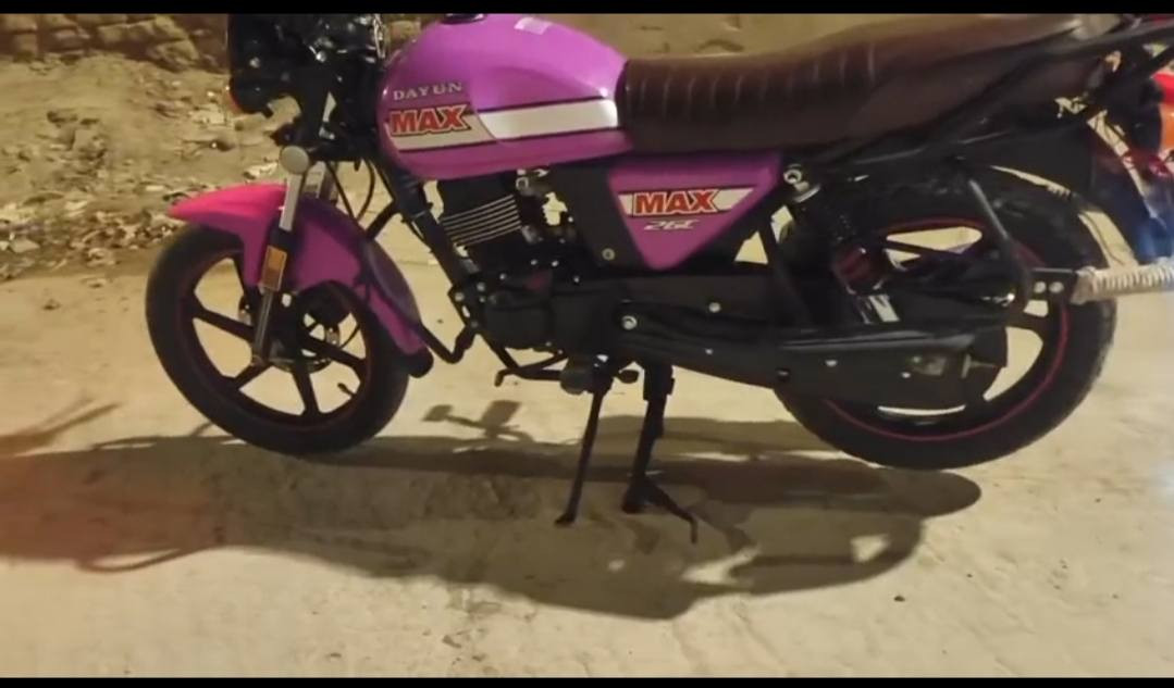 السلام عليكم دراجه دايوان MAX موديل 2023 رقم انكليزي وسنوية كربلاء تحويل مباشر دراجة مكفوله كفاله عامه من كلشي برغي ما مفتوح بيها بين قوسين شرط الفحص جديده ما اطلع بيها هواي كلش قليل 2,400    رقم الهاتف للتواصل وتساب***********
