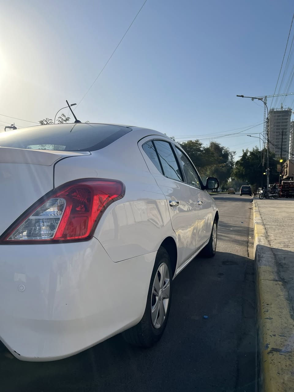 السلام عليكم

نيسان سني هندي موديل 2020 بليتة زركة.

ماشية 58 
السونار والصور توضح تفاصيل السيارة 

السعر  104 وبيها مجال
📍 مكاني بغداد/ البلديات 

***********
