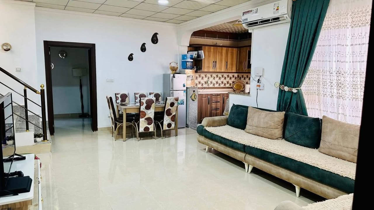 للأيجار٥٥٠دولار مقدمه شهرين ٢٥٠م طابق واحد غرفتين وصاله ومطبخ أستقبال وصحيات وكراج وحديقه
للاستفسار الاتصال على الرقم ‏‪***********‬‏
