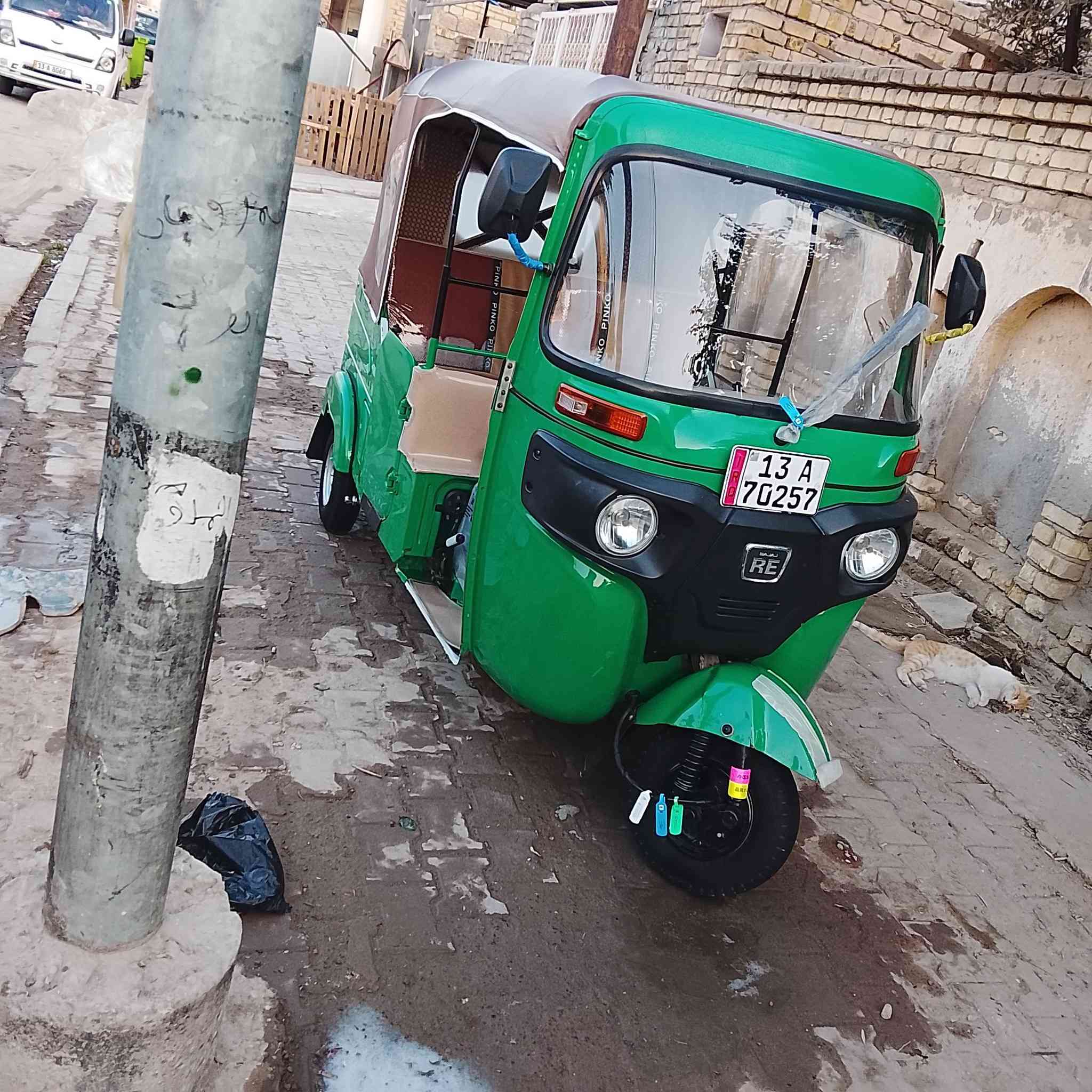 سلام عليكم تكتك لبيع كفاله عامه كشره ومكينه فقط ولفات 22 شهر 1 بس تقره 21  تكتك جديده اجدد من الربع وعشرين مرقمه وكامله مال بيت الله شاهد بعده كرتون سعر 8800 بيه مجال قليل لو شراي لا يغابر رجان رجان *********** بكاني ابو رمانه خاص ما جوب ماجوب
