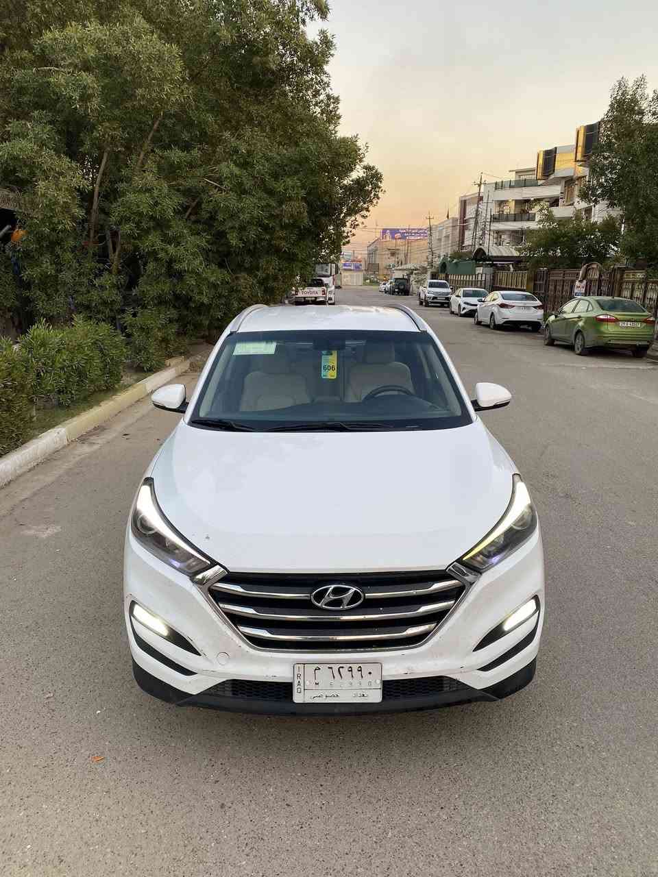 السلام عليكم
توكسان وكالة خليجي ٢٠١٦ رقم بغداد 
محرك دوش ٢٠٠٠ ماشية ١١٥ الف 
مواصفات السيارة واضحة بالصور 
مكفولة من الصبغ والتبديل 
بيها بارد بالجاملغ الامامي فقط 
مكاني بغداد البلديات / سعرها ١٦٧ 
للاتصال فقط : ***********
