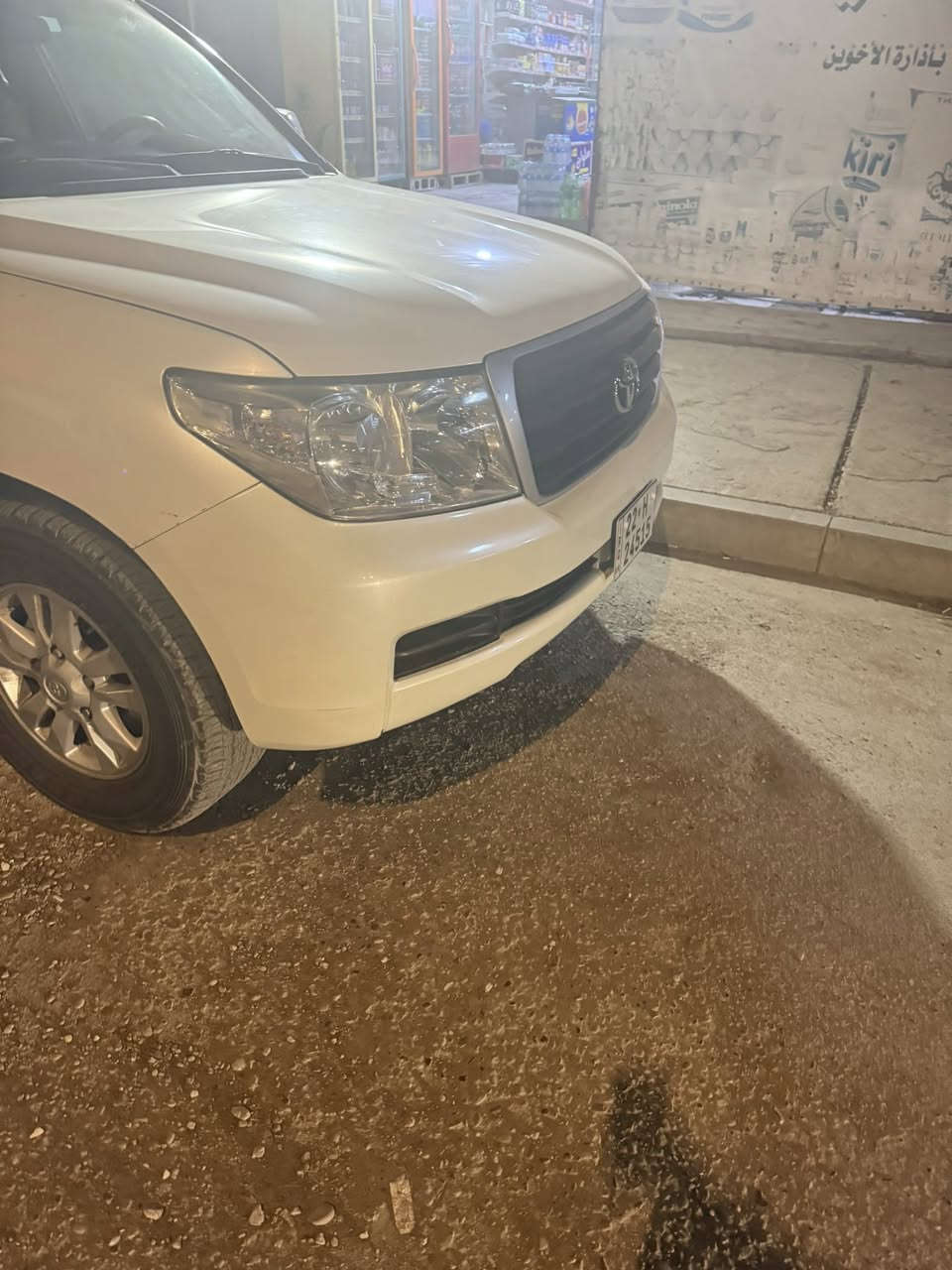 لاندكروز موديل ٢٠١١جديده جدا رقم اربيل دولي ماشيه ١٦٠كفاله عامه السعر ٣٢٠وبيهه مجال العنوان ديالى بعقوبه الاتصال ***********
