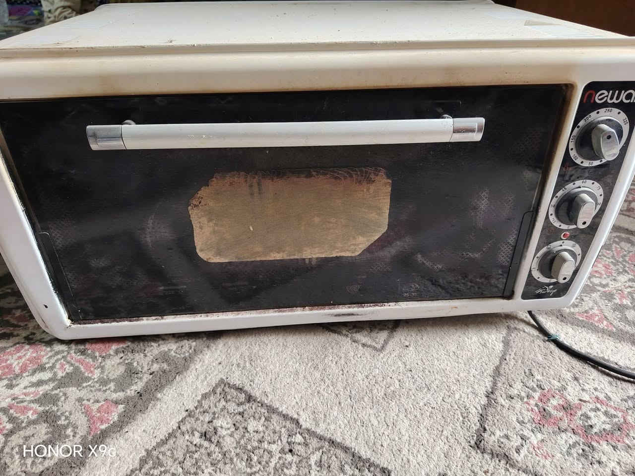 اوفن وكرسي تركي للبيع ثنين ب٢٠
‏‪***********‬‏
