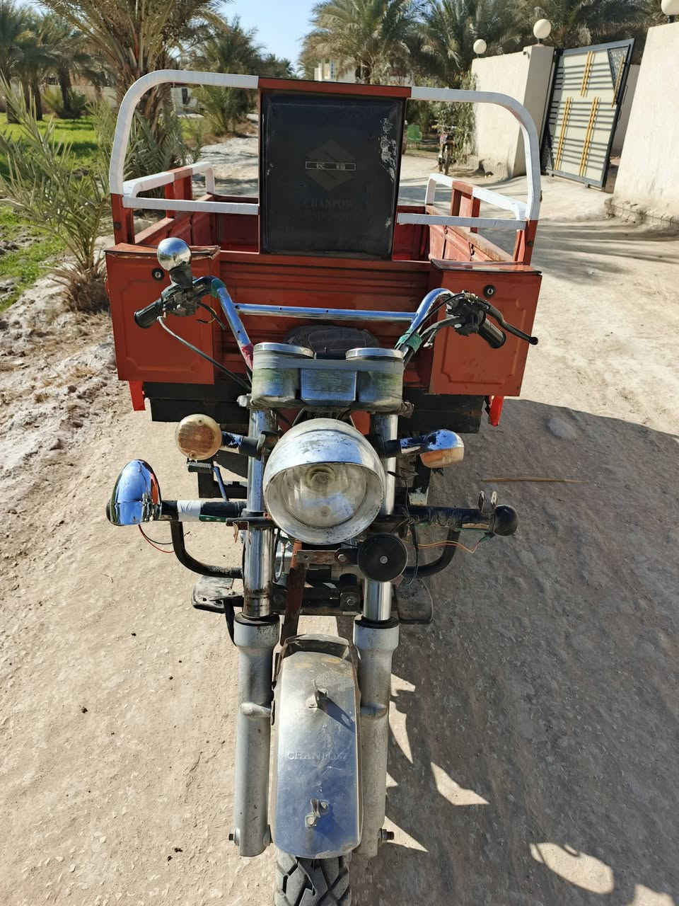 سلام عليكم ستوته للبيع موديل 21 اوراق  مكينه بيها 25 توها مشدوده تايرات كلهن جدد كهربائيات كله شغاله ستوته نضيفه جدا مال جناي السعر 1400 وبيها مجال مكاني كربلاء البراهميه الرقم ***********
