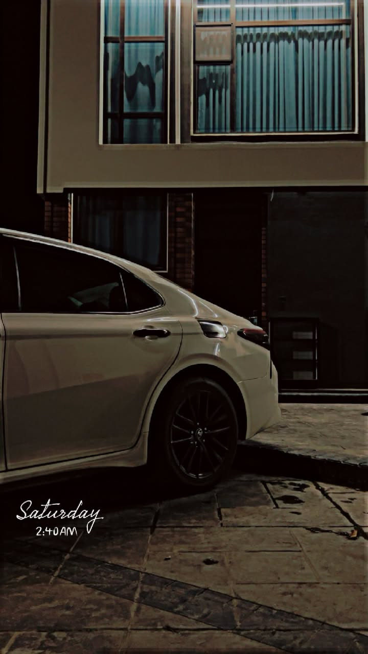 � للبيع تويوتا كامري 2022 – مواصفات SE 🚗
📌 الموديل: 2022
📌 المواصفات: SE
📌 الممشى: 70 ألف مايل
📌 السعر: 203 قابل للنقاش للجاد

🔹 السيارة حادثة من أمريكا
 جام لغ خلفي
 معجون جهة السكن
🔹 الباب الخلفي مبدّل شركة (قطعة وحدة فقط)

✨ السيارة قاعده كلش بالحقيقة
✨ أحلى من الصور بهواي
✨ استخدام نظيف وما تحتاج شي

📞 للاتصال:
***********
***********

📍 الرجاء الاتصال للجادين فقط
