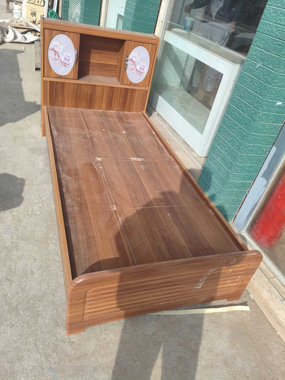 للبيع مستعملة لكن نضيفه
***********
