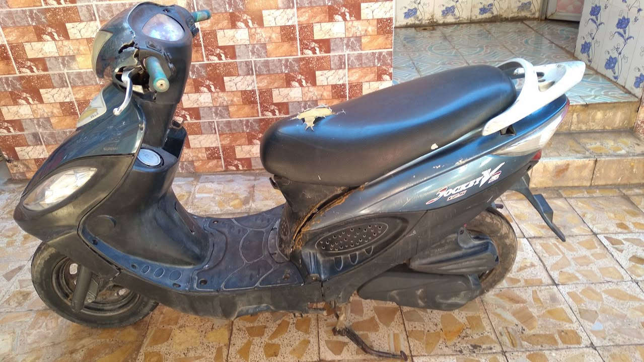 دراجه كامكو V2 للبيع مبدل بوشه وبستم بعدهي على سحك نكره سلف واسويلك مكاتبه سعر 300وبيها مجال حك جيه الاستفسار الاتصال على رقم *********** ما متواجد على الفيس
