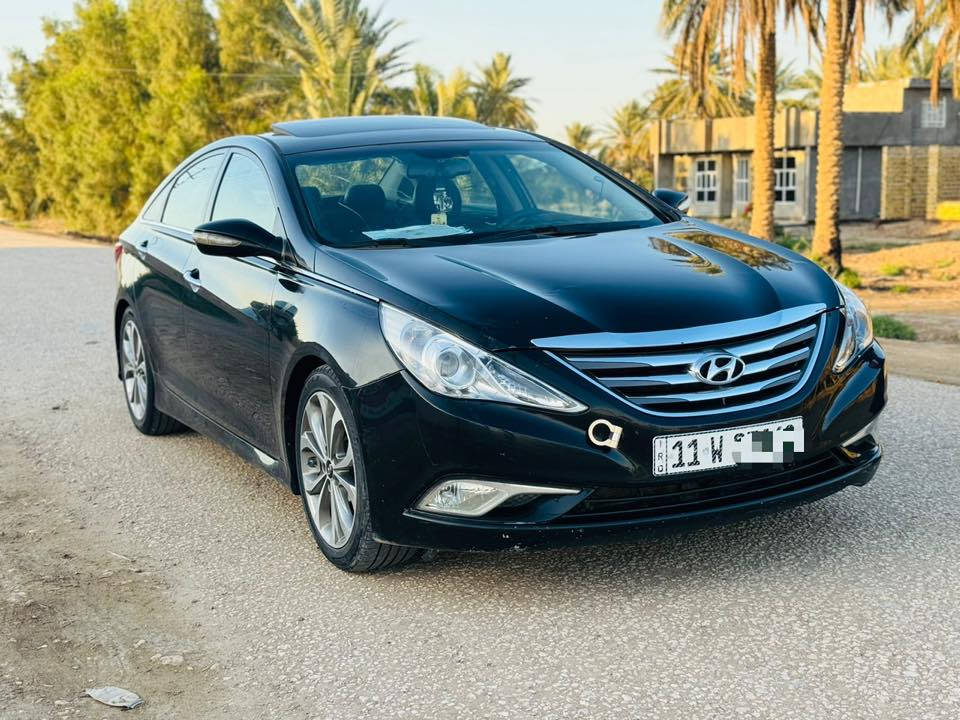 سلام عليكم سوناتا 2014 للبيع  مرقم بغداد باسمي شخصيا رقم دولي هزه جديده وارد امريكي حادث خشم الجاملغ الامامي فقط بارد جدا بسيط وبالعراق شخط باب خلفي وانصبغ السياره ليبل واحد فوول مواصفات لمتد
بصمه تشغيل 
بصمه ابواب 
فتحه سقف
محرك 2400 Gdi
كشن حار بار 
كشن كهرباء 
تحكم كامل 
شفتات ستيرن 
شاشه اصليه مع كامره خلفيه 
اشاره مري 
سبوورت
رادارات 
انضمه قياده مختلفه
مانع انزلاق 
السياره معروضه 114
مكانه حله للاستفسار***********
