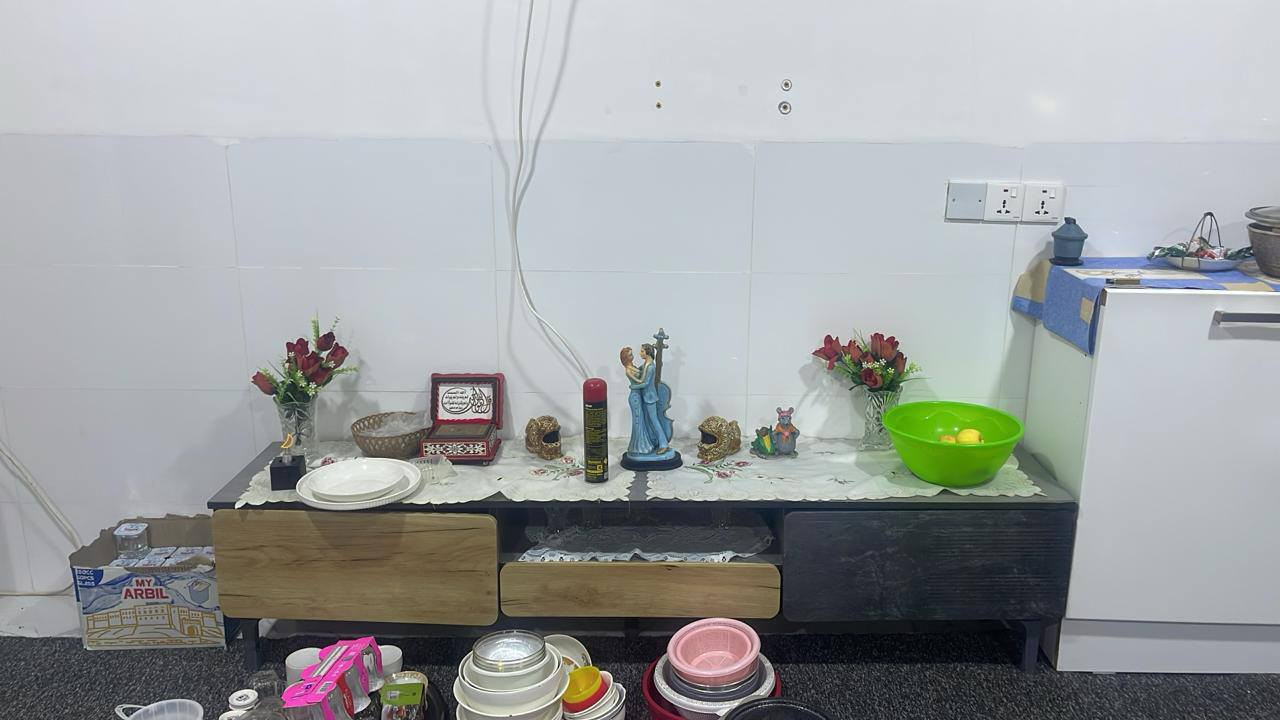 غراض بيت كامل من ضمنهم طباخ وسنك


**إذا كنت صاحب هذا الإعلان وتريد حذفه لأي سبب، رجاءا أرسل رسالة إلى الدعم الفني**