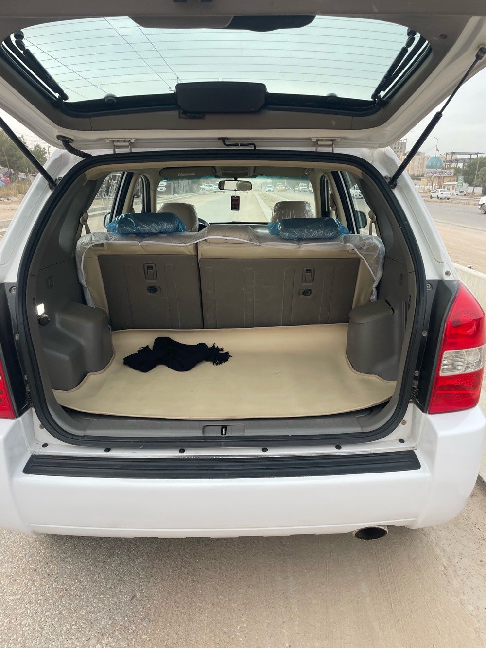 توكسان 2010 
كفالة عامة 
رقم اربيل جديد 
لغاية سنة 2013 