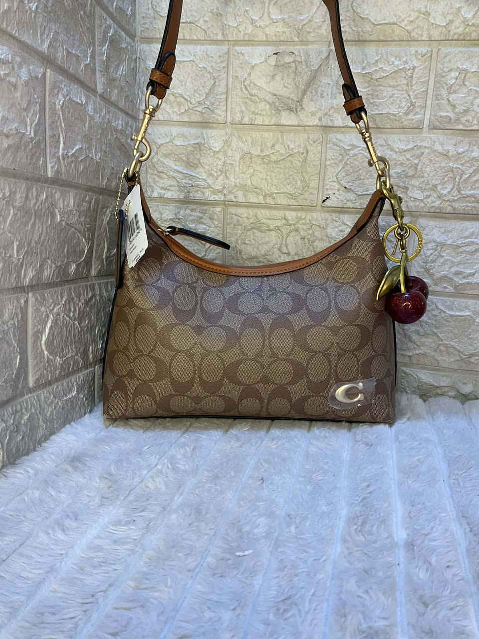 كوج اصلي
سعر القطعه 45 الف


**إذا كنت صاحب هذا الإعلان وتريد حذفه لأي سبب، رجاءا أرسل رسالة إلى الدعم الفني**