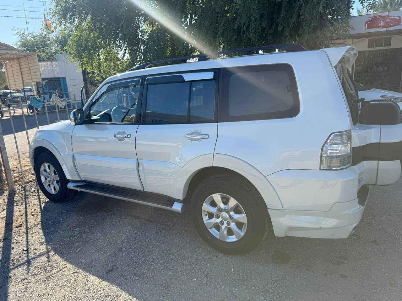 السلام عليكم باجيرو موديل 15سياره فول خليجي مكينه 3500 مواصفات حبتور دمام ثلاجه 3قطع تبريد بنو وامه مري شفط سياره نضيفه مال جناي ماشيه 150حقيقي (حادثه جدا بسيط بيه بارد جاملغ وبنيد مبدليهن وموجودات البلادي مالتهن يرجعن بارد حته صبغ ما واكع) سعر 190وبي مجال مكاني بغداد ***********
