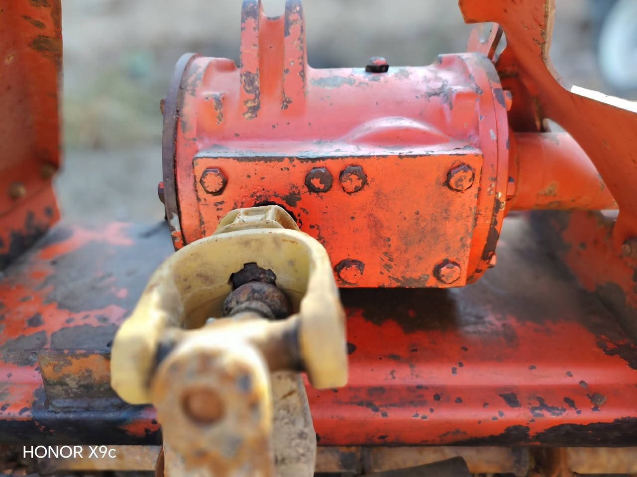 السلام عليكم رفاسه حجم ٢١٠ تركي للبيع العنوان بغداد اليوسفيه ***********  ***********  جاهزة السعر ١٣٥٠ بيها مجال قليل
