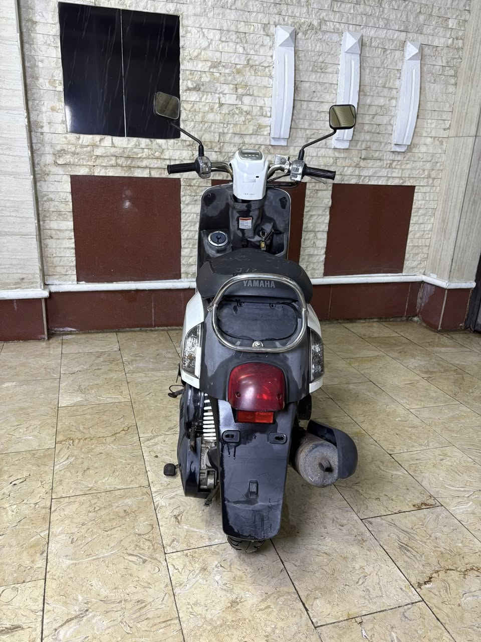 للبيع 🛵
بوليس نوزل الدراجة مكفولة من كل النواحي نقصها فقط عداد بانزين مختمه بالكامل ومكينه ناعمه وكل شي بيها بلادي العنوان بغداد الشعب للأستفسار تفصل
خاص
السعر (800) وبيها مجال بسيط 
اول اتصل على الرقم *********** متوفر واتساب
