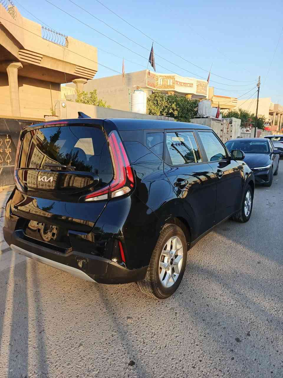 السلام عليكم صول 2024 ماشيه 17 الف حادث بس دعاميه ابدله نفس الون يعني السياره بدون صبغ صور الحادث بالمنشور بدون رقم السعر 135
مكاني بغداد الدوره ***********
