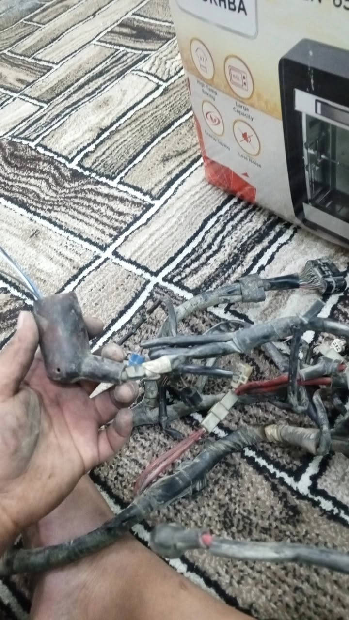 السلام عليكم ضفيره سكنس جبلي بلاديه مال تفصيخ كامله مكمله جيب وشد مابيه اي طبك ***********
