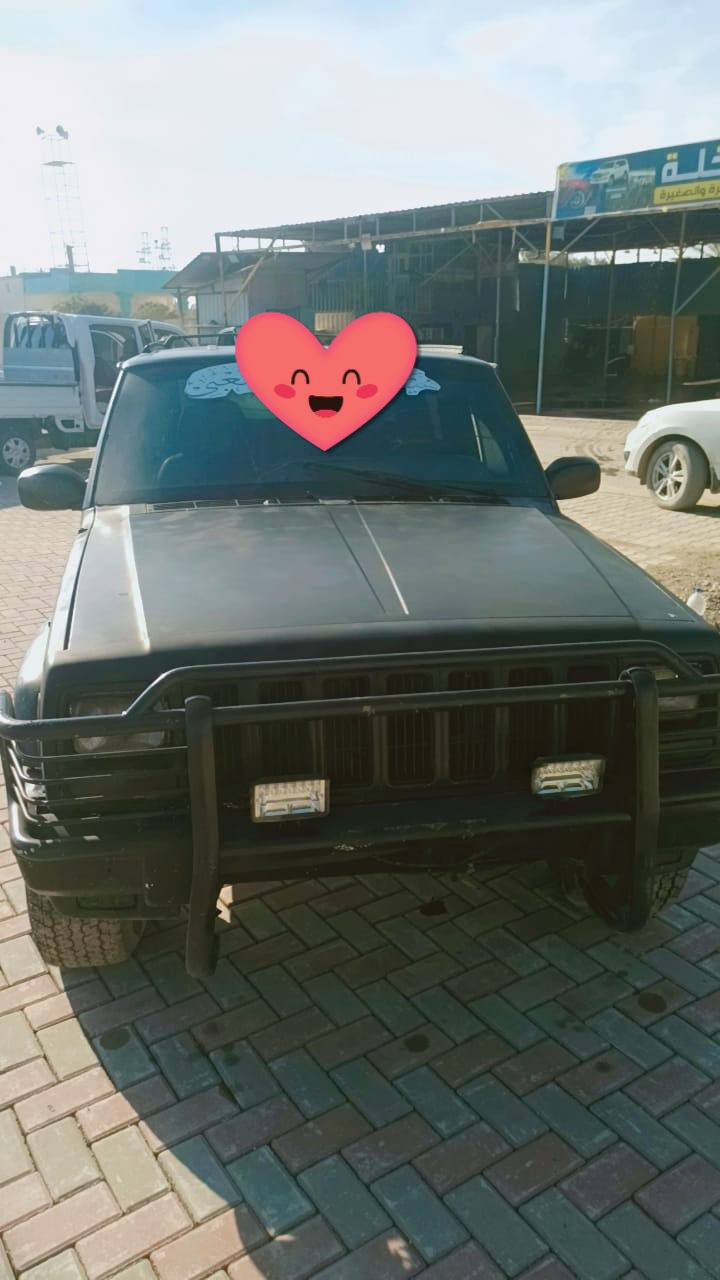 السلام عليكم بيع مستعجل شرط كير محرك كهربائيات تخم تاير صدر دبلات كلها كامله وجديده جيب ما مسجل ادوات السعر 15 مكان بيجي رقم الهاتف ***********
