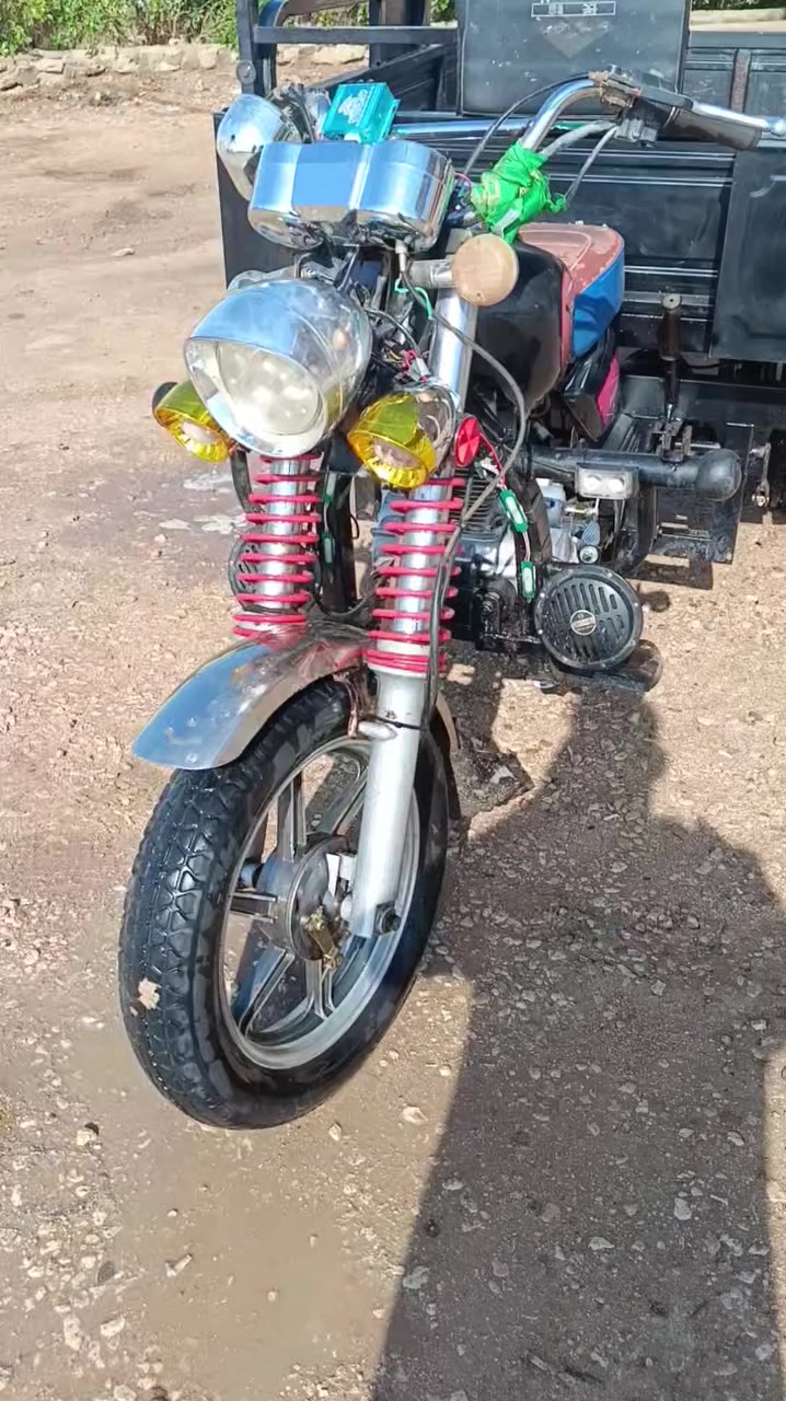 ستوثه البيع موديلر2020 وراق بسمي واحد و400 بيه مجال  تصال علهررقم ***********
