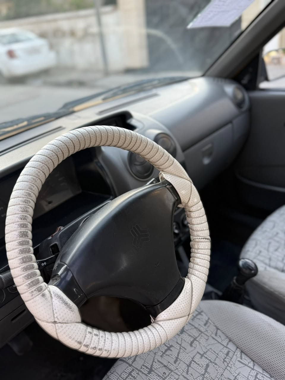 السلام عليكم سايبا 2017
سيارة نضيفه كير مكينه كشر عارضها 36 بيها مجال قليل للشراي للاتصال على الرقم ***********
مكاني بغداد البلديات
