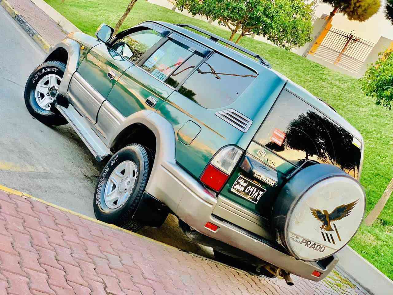 بۆ فرۆشتن
ماشاءالله شتی جوان نازدار
نرخی 56 معامەلە
تۆیۆتا پڕادۆ
ئاڕم پلاستیک سلێمانی بەشەرت 
مۆدیل 2000
گێرو مەکینەی بیلادی
گێرو مەکینەی بەشەرت گێڕ تۆماتیک کارەبایی مەزبووت. جام و ئاوێنە کارەبا 
مکەبەرەو شاشە بیلاد
دەبڵ ئەکسلە 4*4
پشت و پێش کەپس بێ لێدراو  بێ قەپ و قۆپ
هیچ مەسرەفی نییە تازە توندوو تۆل کراوە چوار تایەو ویلی خاوێن
*********** رانية, السليمانية
